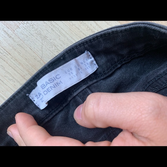 Zara Embroidered Koi Fish Jeans - Picture 4 of 5